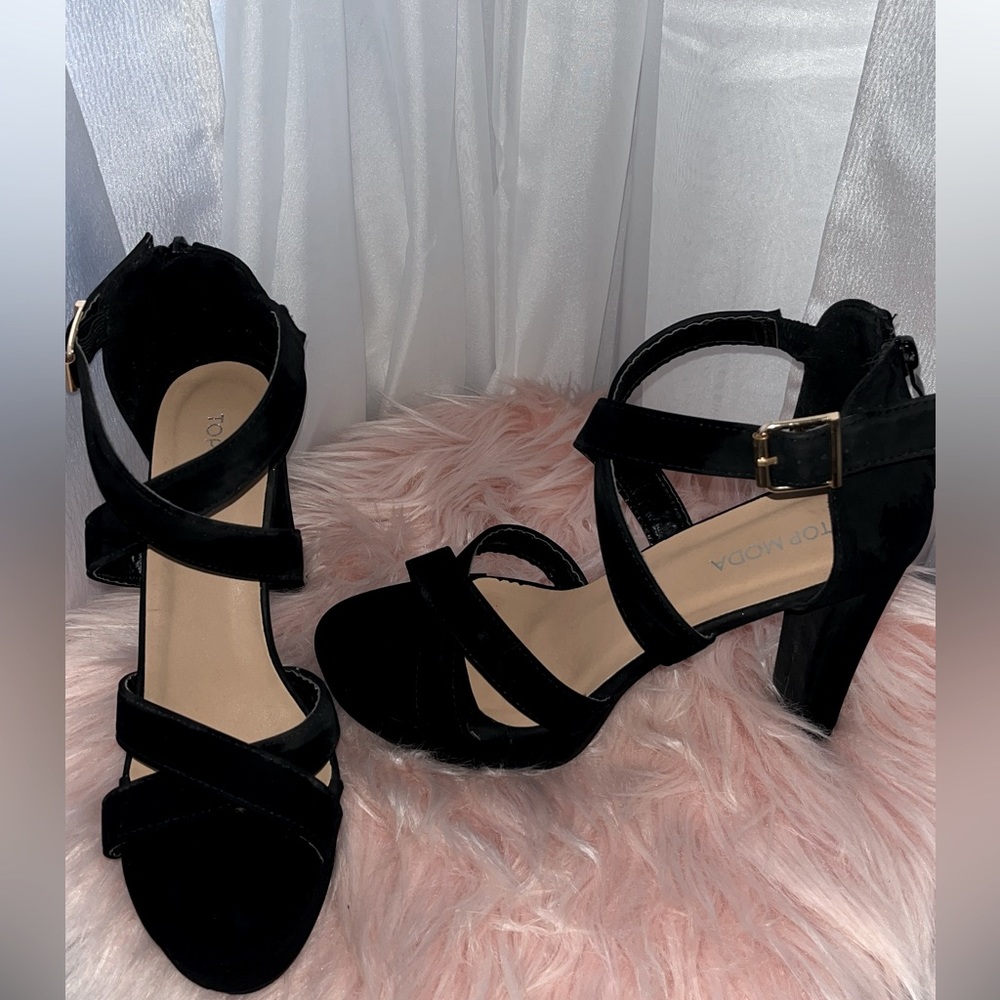 Top Moda Lovely-86 Size 8 Women's Chunky High Heel Closed Back